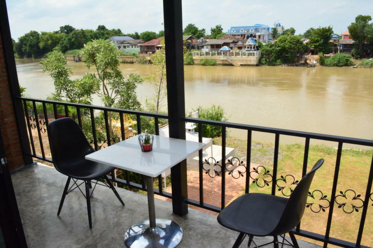 Apartamento de 22 m² con 5 habitación/es y 7 baño/s de uso privado, en Ban Pom Phra Nakhon Si Ayutthaya Exterior foto