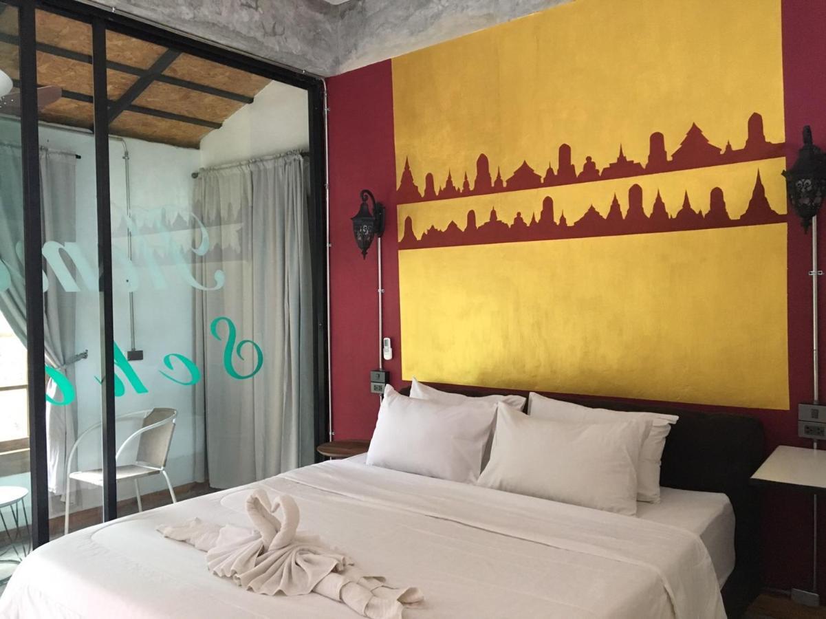 Apartamento de 22 m² con 5 habitación/es y 7 baño/s de uso privado, en Ban Pom Phra Nakhon Si Ayutthaya Exterior foto